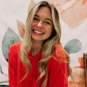 Meet your Posher, Leigh